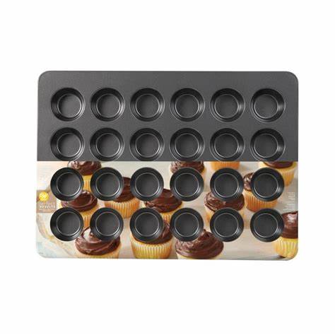 WILTON MOLDE CUPCAKES C/24 CAV